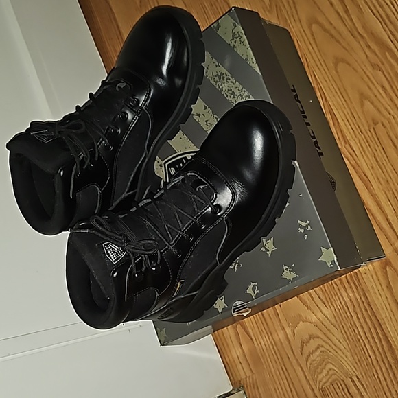 Sketchers Tactical boots - Picture 2 of 9
